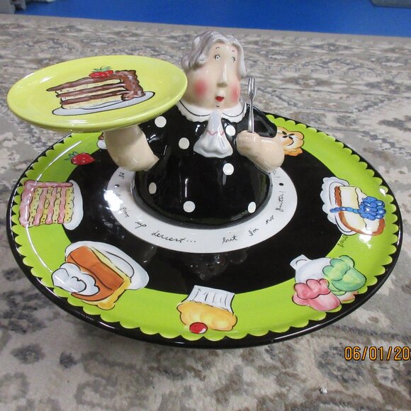 Mud Pie Cake Dish: "I'd Give Up Dessert, but I'm No Quitter" By Tracy Flickinger - Picture 2 of 16